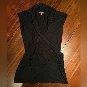 Vince Camuto Black V-Neck top